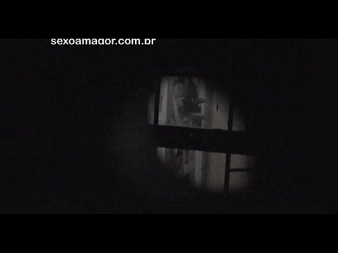 ❤️ Si Blondie ay lihim na nakunan ng video ng isang voyeur ng kapitbahayan na nakatago sa likod ng mga guwang na brick ️❌ Fucking video  sa tl.porngifmag-com.ru